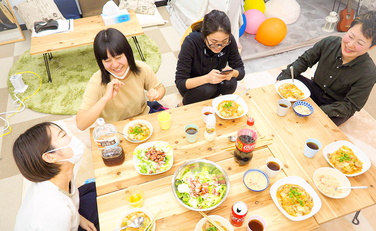 まちのシェアリビング「わかくさリビング」